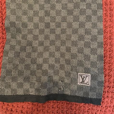 authentic louis vuitton wool scarf